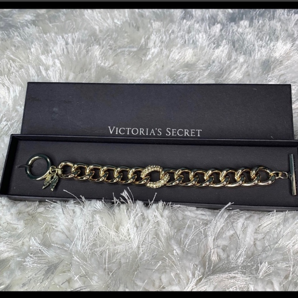 VICTORIA SECRET WOMEN BRASALET ☑️♠️